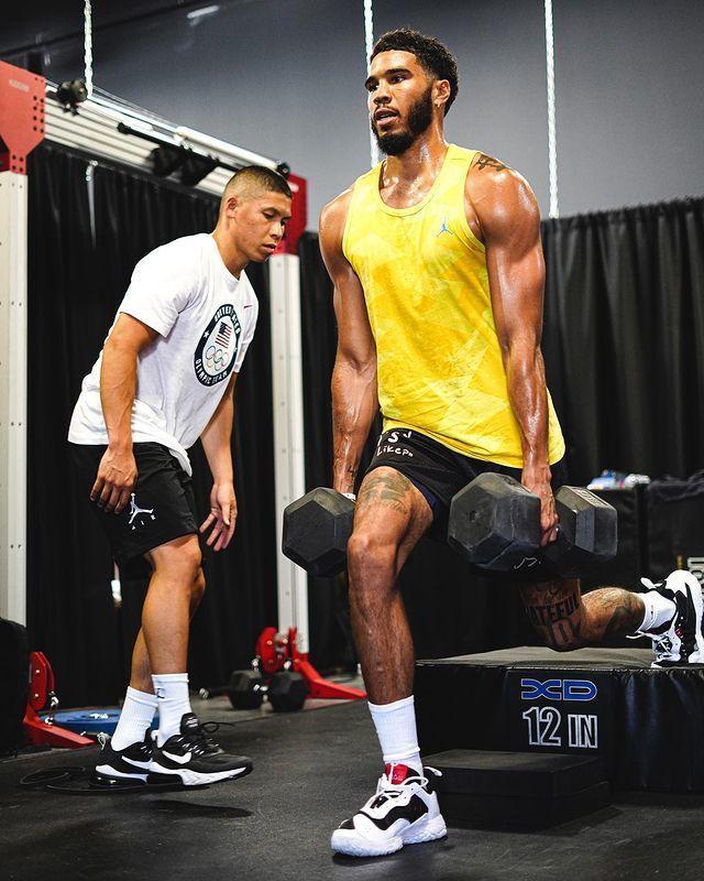 本菲卡训练开放日，赛后临场应变引欢呼，荷甲在即，医务组通报恢复的简单介绍